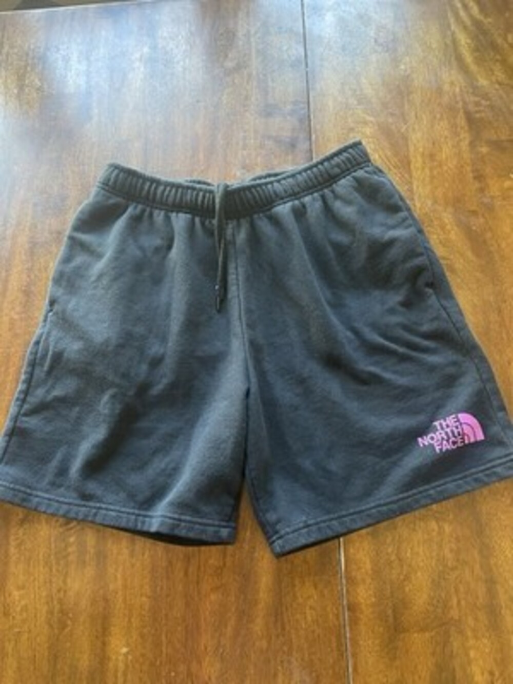 The North Face Men’s Simple Logo Fleece Shorts Black Pink Logo Size M